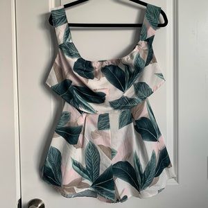 Missguided Floral & Leave Romper - Size 6